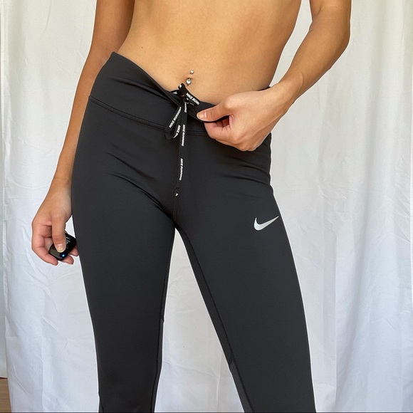 nike cropped leggings - Picture 5 of 7